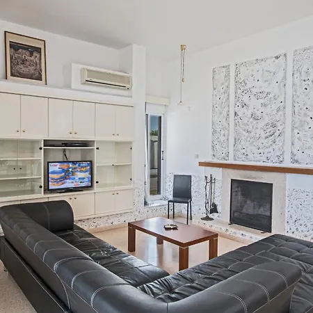 Moderne Ferienvilla In * Ayía Nápa