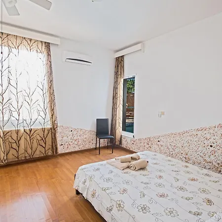 Ferienhaus Moderne Ferienvilla In Agia Napa